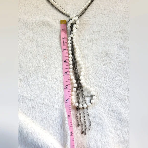 Long Elegant Silver/White Faux Pearl Beaded Knotted Lariat Tassel Necklace - Picture 10 of 12